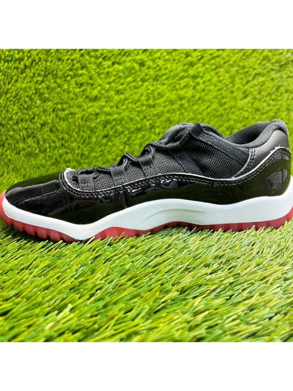 Nike Air Jordan 11 Retro Boys Size 3Y Black Athletic Basketball Shoes Sneakers - Picture 3 of 11